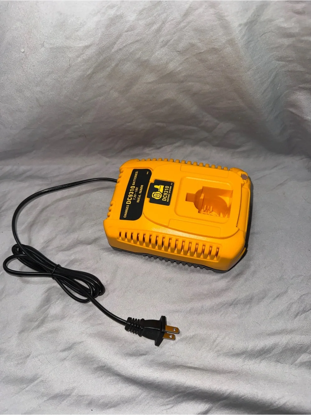 Dewalt DC9310 Battery Charger 7.2V-18VNiCd NiMH- Battery Capacity